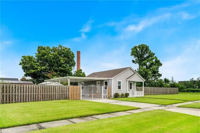 7 W Chalmette Circle, Chalmette, LA 70043 - #2