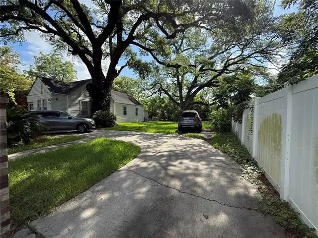 3425 Live Oak Place, New Orleans, LA 70122 - #1