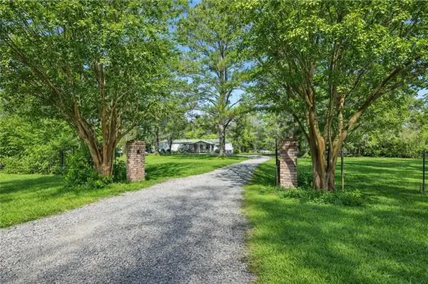 550 Stonehill Road, Folsom, LA 70437