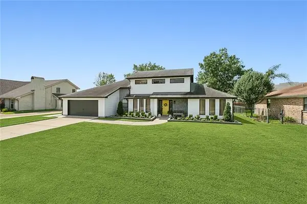 1800 Lake Salvador Drive, Harvey, LA 70058