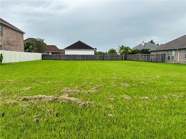 1842 E Squirewood Drive, Harvey, LA 70058 - #2
