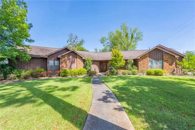 220 W Magnolia Street, Ponchatoula, LA 70454 - #1