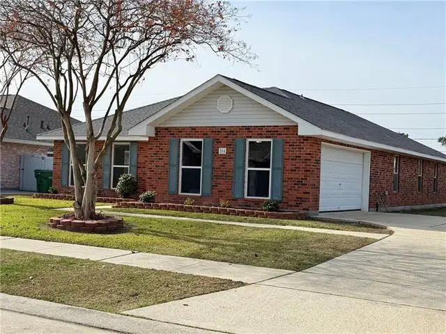 264 Oak Point Drive, Laplace, LA 70068 - #3