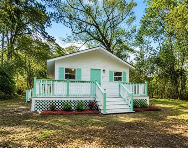 1027 Lafayette Street, Mandeville, LA 70448