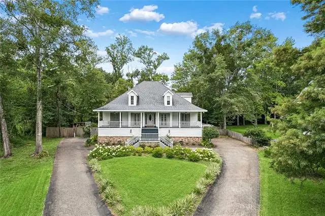 218 Scotchpine Drive, Mandeville, LA 70471 - #1