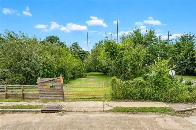 2438 Feliciana Street, New Orleans, LA 70117 - #2