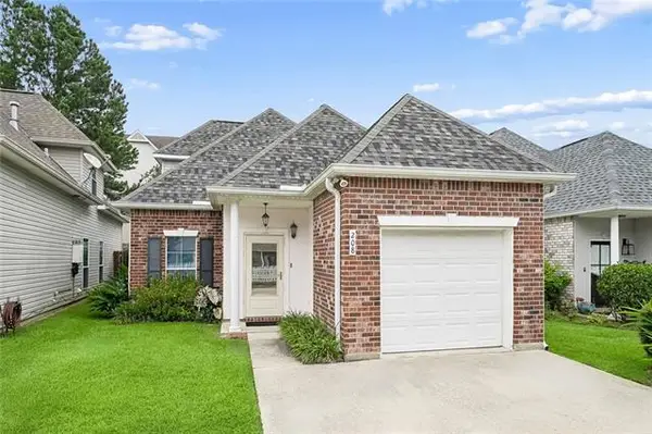 208 Emerald Oaks Drive, Covington, LA 70433