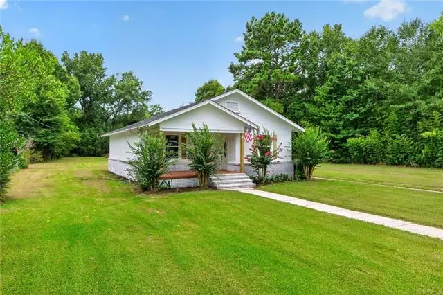 1102 W 6th Street, Bogalusa, LA 70427 - #2
