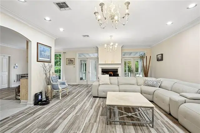 2724 South Street, Mandeville, LA 70448 - #2