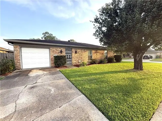 1812 Green Oak Drive, Gretna, LA 70056 - #2