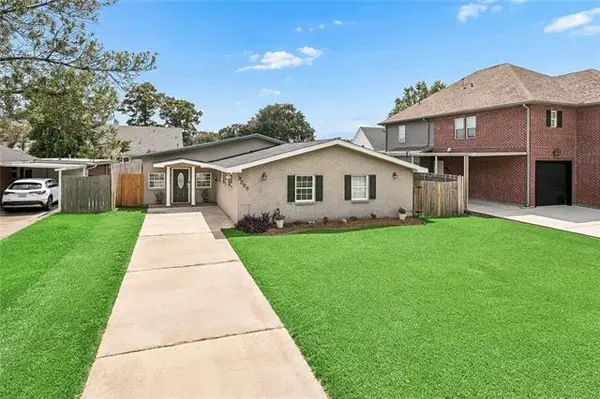 9200 Melrose Lane, River Ridge, LA 70123