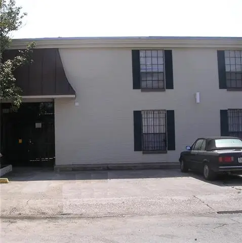 7522 Benjamin Street #204, New Orleans, LA 70118