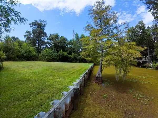 180 Middle Pearl Drive, Slidell, LA 70461