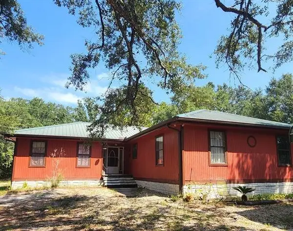 25 Wilford Ladner Road, Lumberton, MS 39455