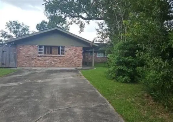 10116 Suzanne Drive, River Ridge, LA 70123
