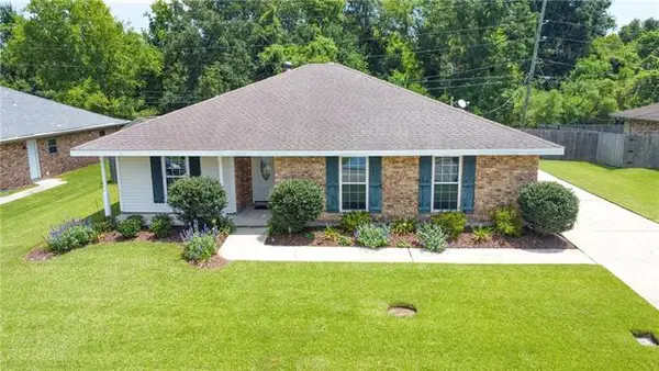 132 Belle Grove Drive, Laplace, LA 70068