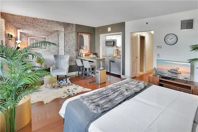 1205 St Charles Avenue #704, New Orleans, LA 70130 - #2