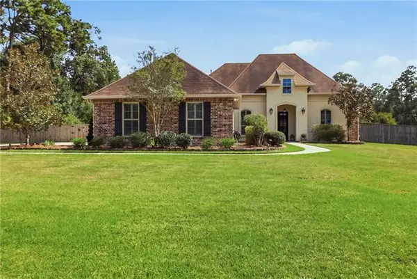 408 Long Lake Drive, Covington, LA 70435