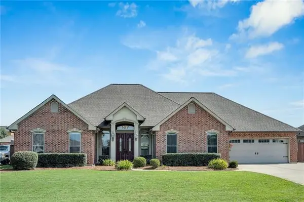 107 Jasmine Court, Belle Chasse, LA 70037