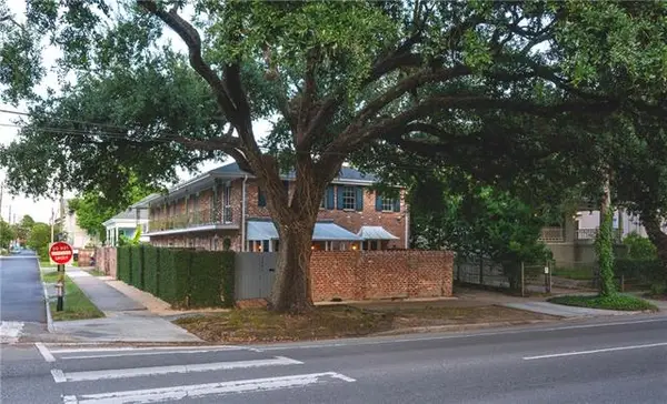 4380 Lasalle Street, New Orleans, LA 70115