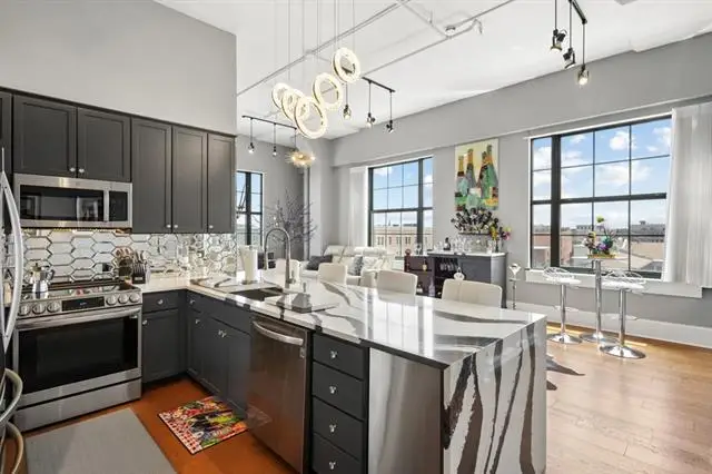 1201 Canal Street #452, New Orleans, LA 70112 - #3