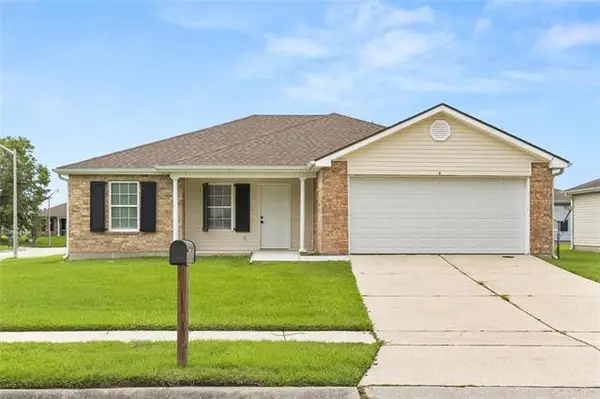 105 Clifford Ct Street, Westwego, LA 70094