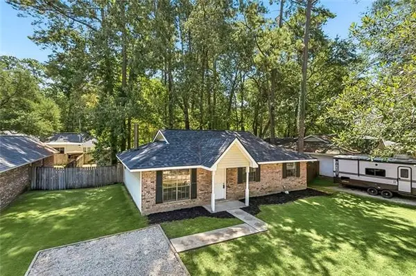 2445 Rue Weller Street, Mandeville, LA 70448