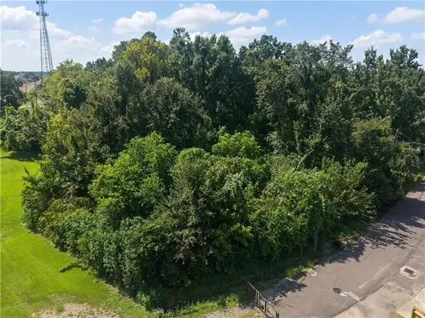 610 W Easy Street, Destrehan, LA 70047
