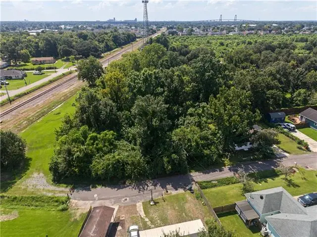 610 W Easy Street, Destrehan, LA 70047 - #2