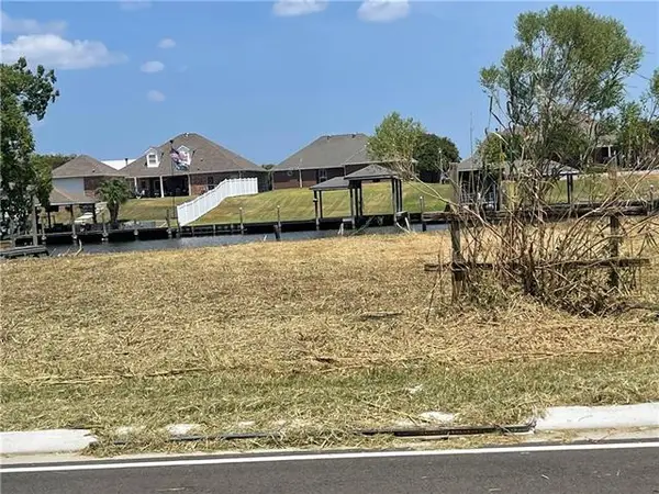 190 Lakeview Drive, Slidell, LA 70458