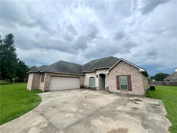 24561 Pecan Meadow Drive, Plaquemine, LA 70764