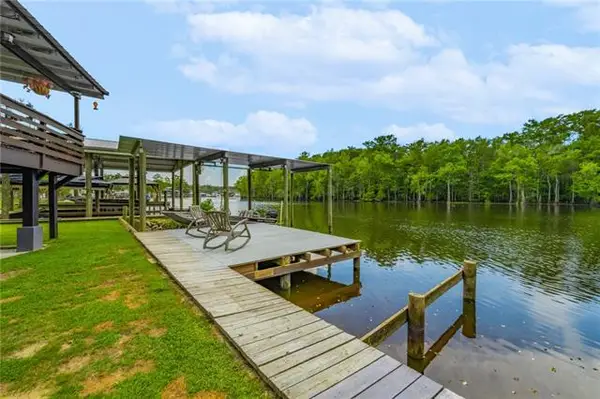 31639 Shelton Drive, Springfield, LA 70462