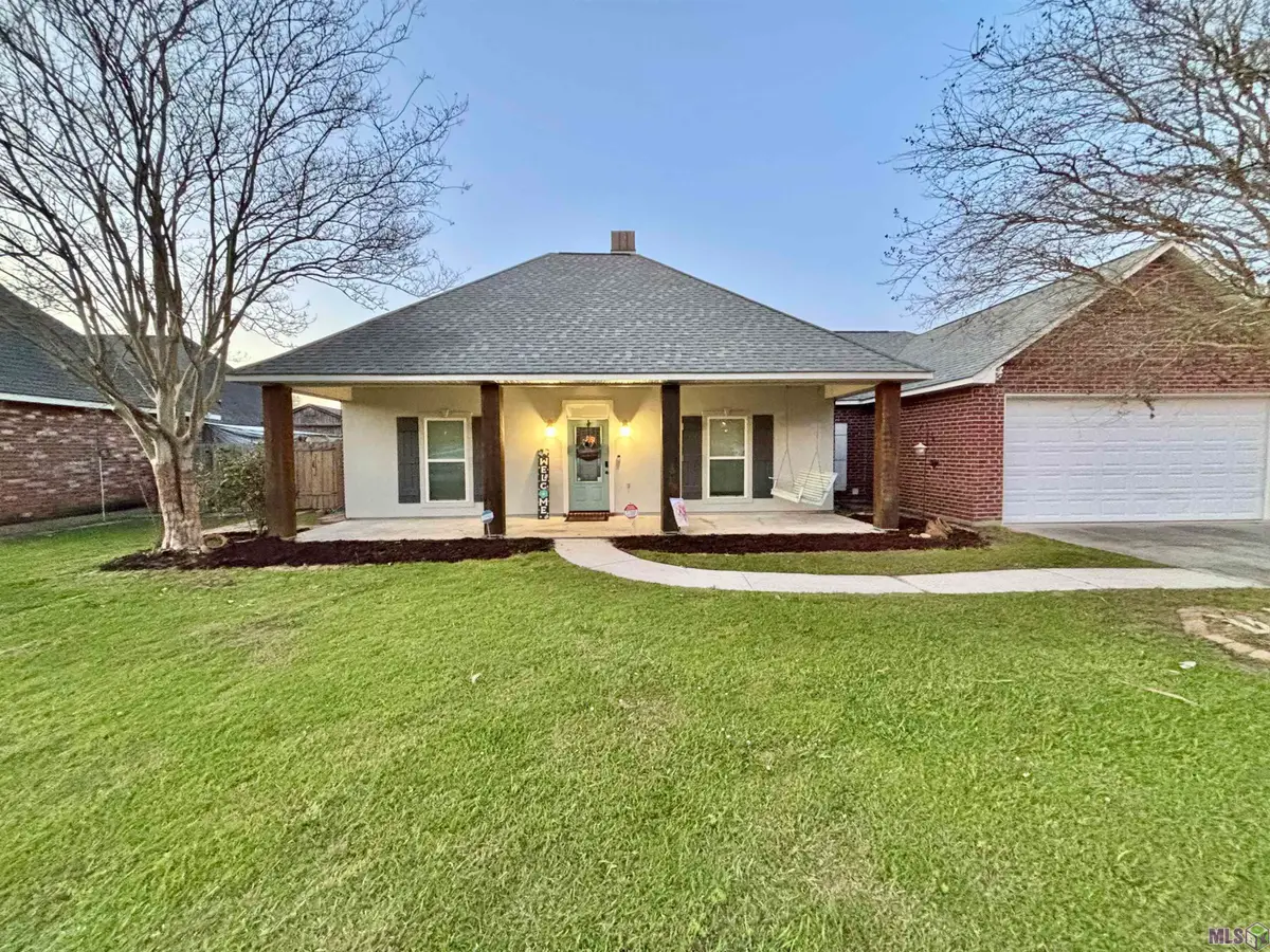 8019 Fitzgerald Dr, Denham Springs, LA 70706 - Image #1