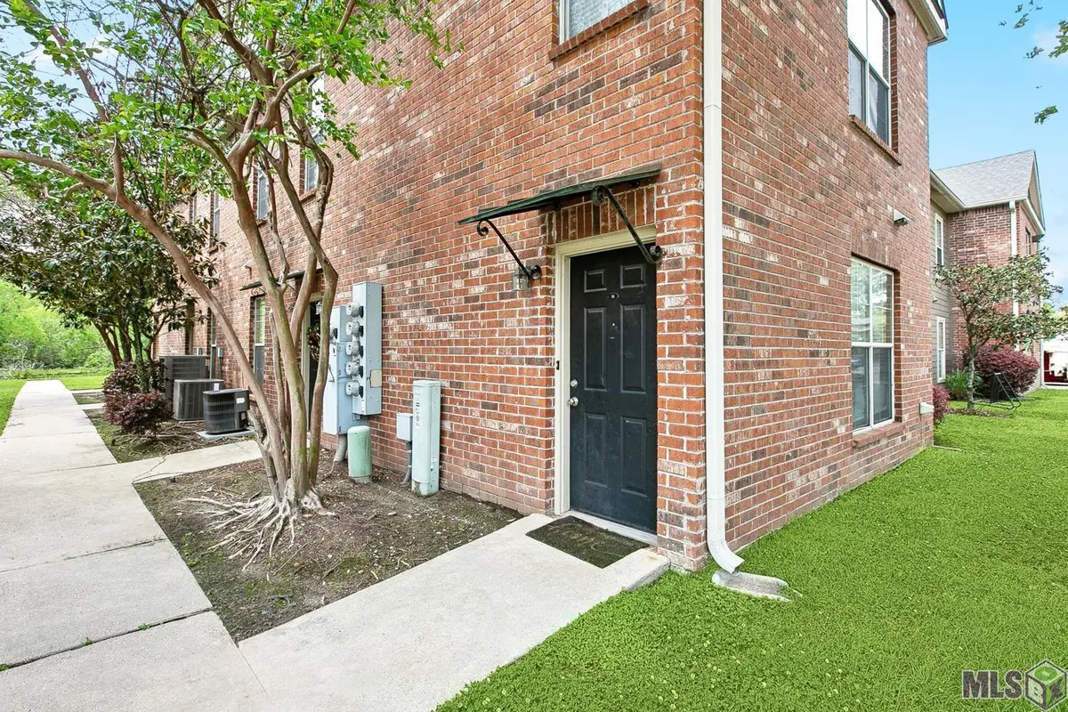 7300 Burbank Dr #31, Baton Rouge, LA 70820 - #1