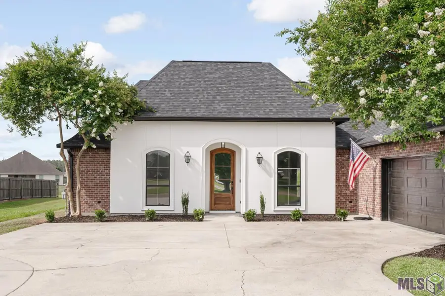 10144 Garden Oaks Ave, Denham Springs, LA 70706 - Image #3