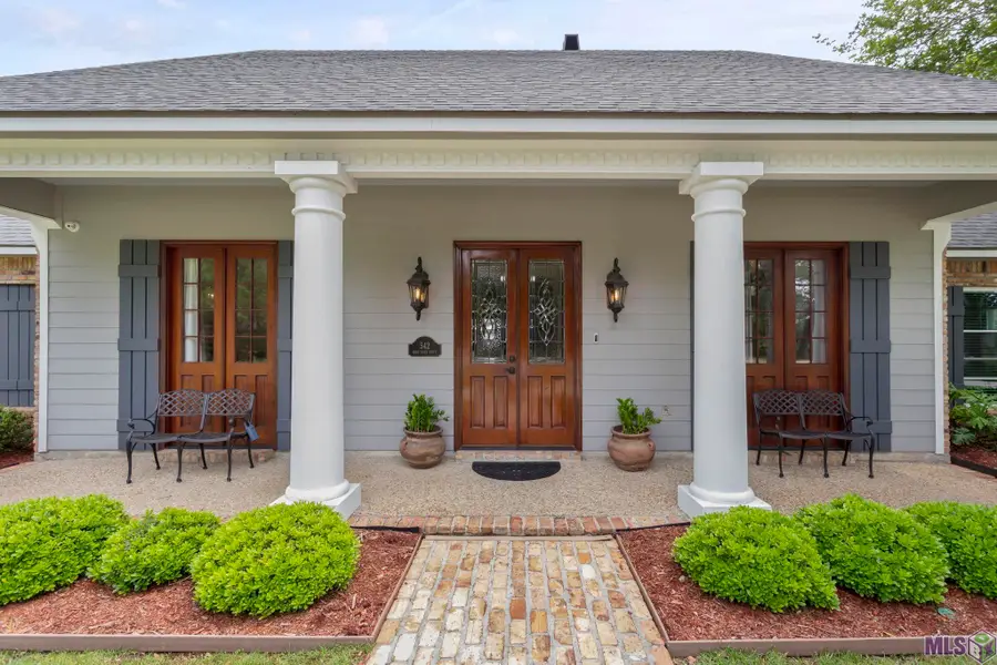 542 High Lake Dr, Oak Hills Place, LA 70810 - Image #2