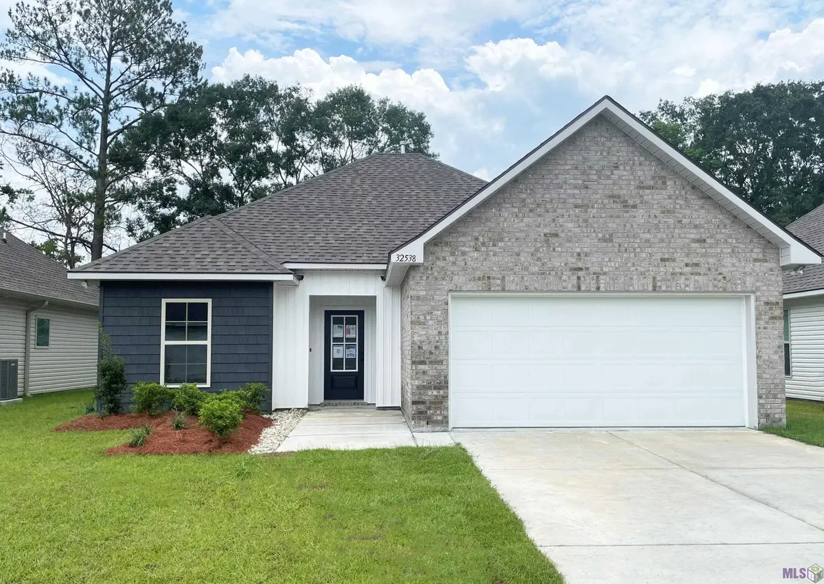 32538 White Bloom Ln, Walker, LA 70785 - Image #1