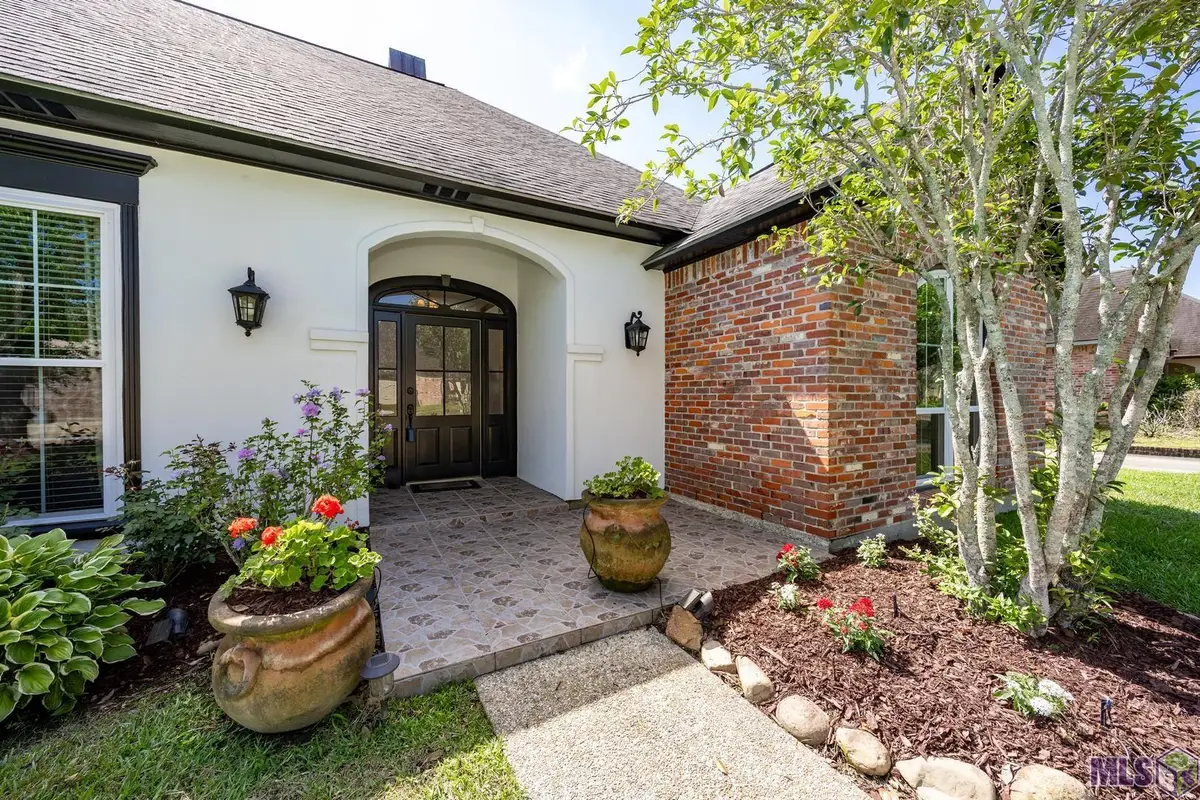 626 Shadow Oak Dr, Baton Rouge, LA 70810 - Image #1