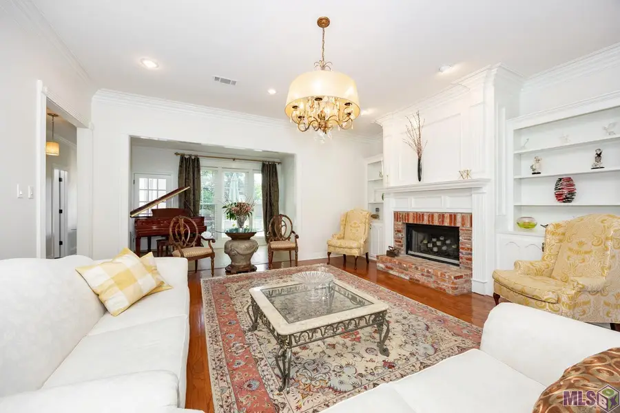 626 Shadow Oak Dr, Baton Rouge, LA 70810 - Image #2