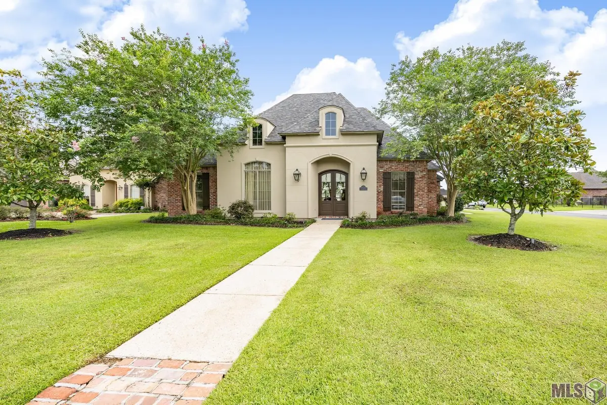 41157 Clearwater Ave, Gonzales, LA 70737 - Image #1