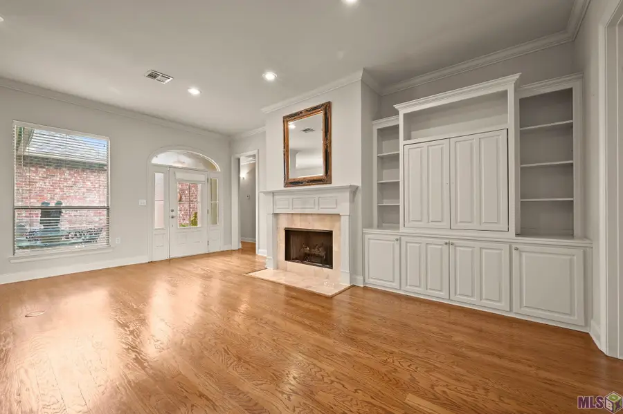5302 Courtyard Dr, Gonzales, LA 70737 - Image #2