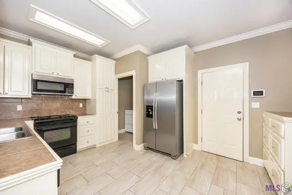 12500 Old Hammond Hwy Highway #M2, Baton Rouge, LA 70816