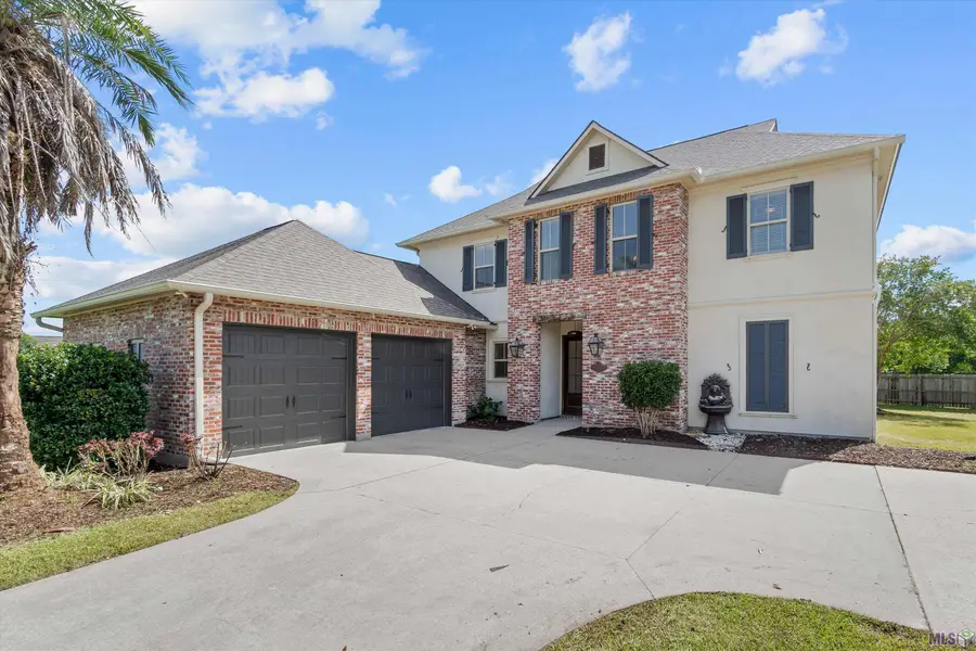 3865 Club View Ct, Zachary, LA 70791 - Image #2