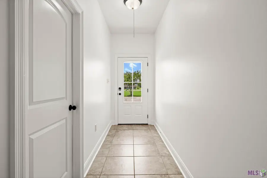 11705 Burgess Ave #2B, Walker, LA 70785 - Image #2