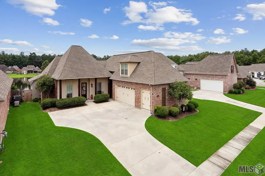 13182 Brookcrest Dr, Walker, LA 70785 - Image #2