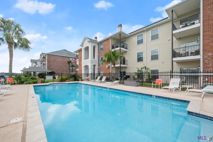 12430 River Highlands #Q, Saint Amant, LA 70774 - #2
