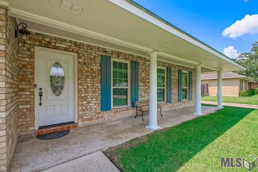 2525 Chantulane Ave, Denham Springs, LA 70726 - Image #3
