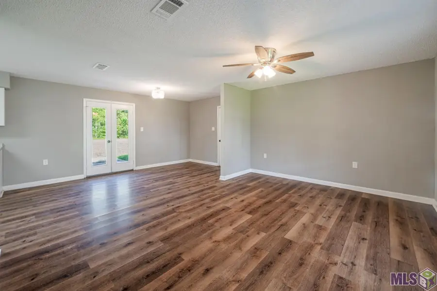 37520 Butz Rd, White Castle, LA 70788 - Image #3