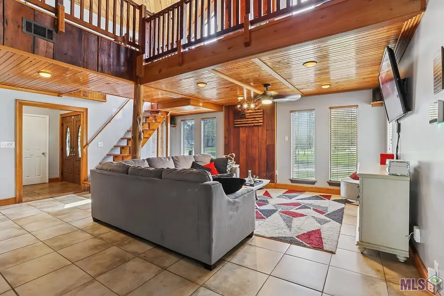 24415 Kirtley Dr, Plaquemine, LA 70764 - Image #2