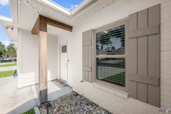 1213 Olde Oaks Dr, Zachary, LA 70791